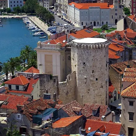 For 5 Persons In Split, Sea View, Wifi *