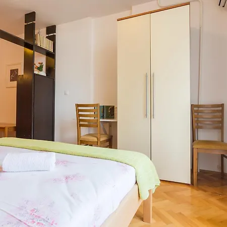 For 5 Persons In Split, Sea View, Wifi شقة