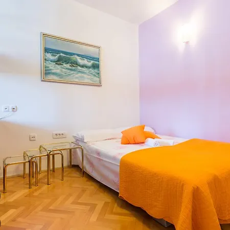 For 5 Persons In Split, Sea View, Wifi شقة *